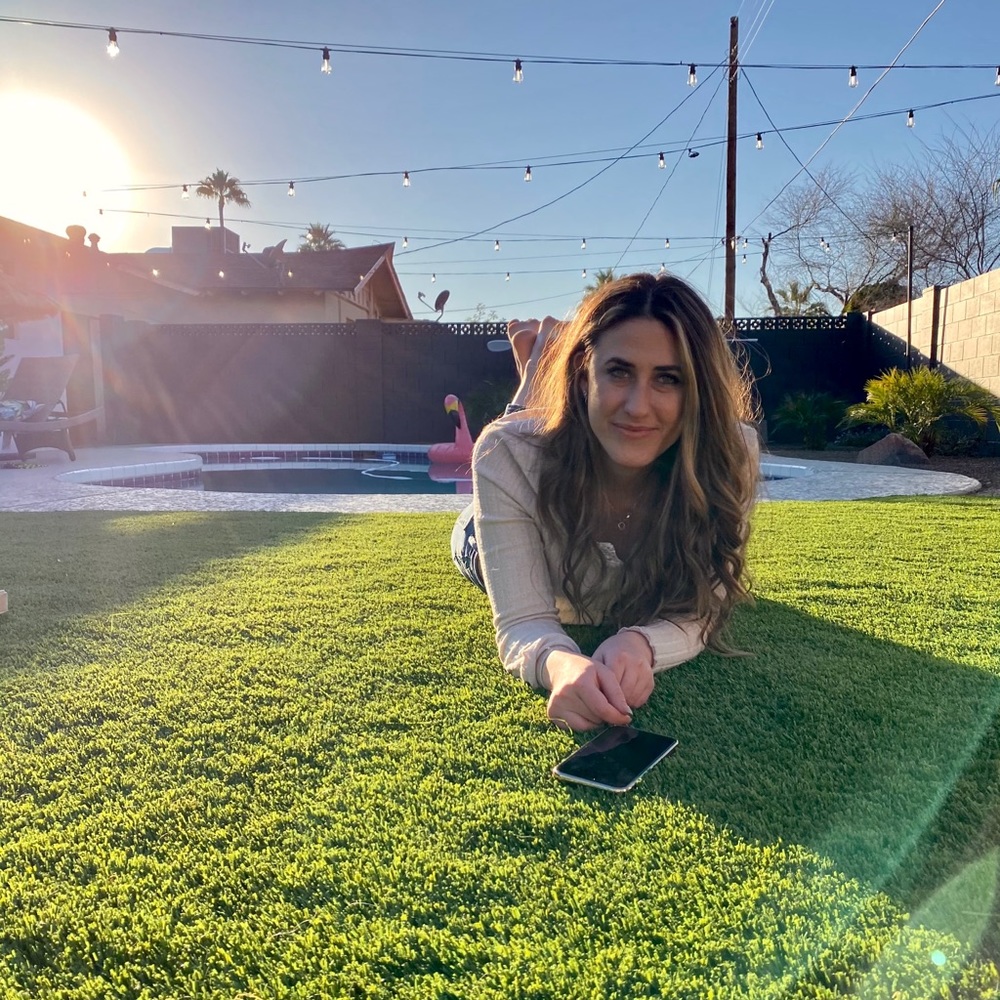 Meet your Posher, Jenelle